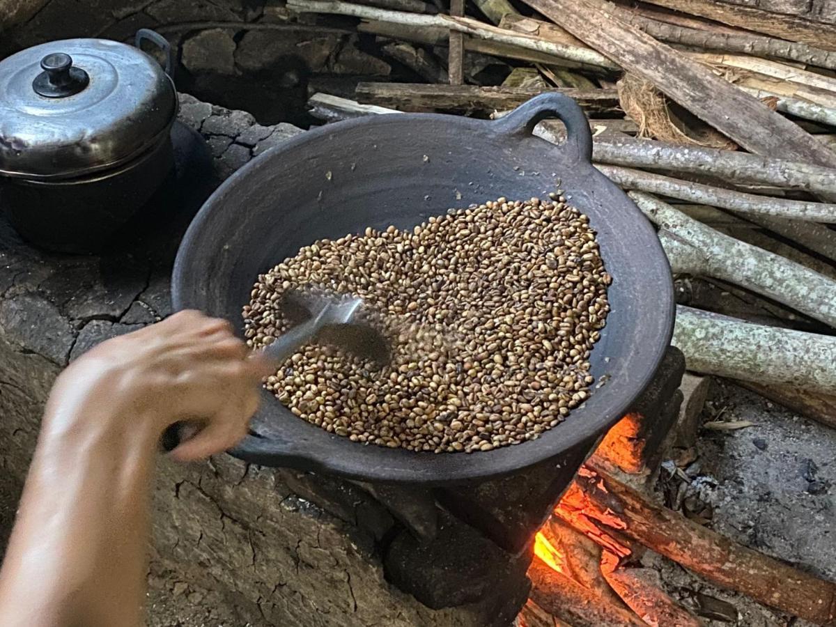 Adventure Turtle Homestay Meru Betiri Sarungan Екстериор снимка