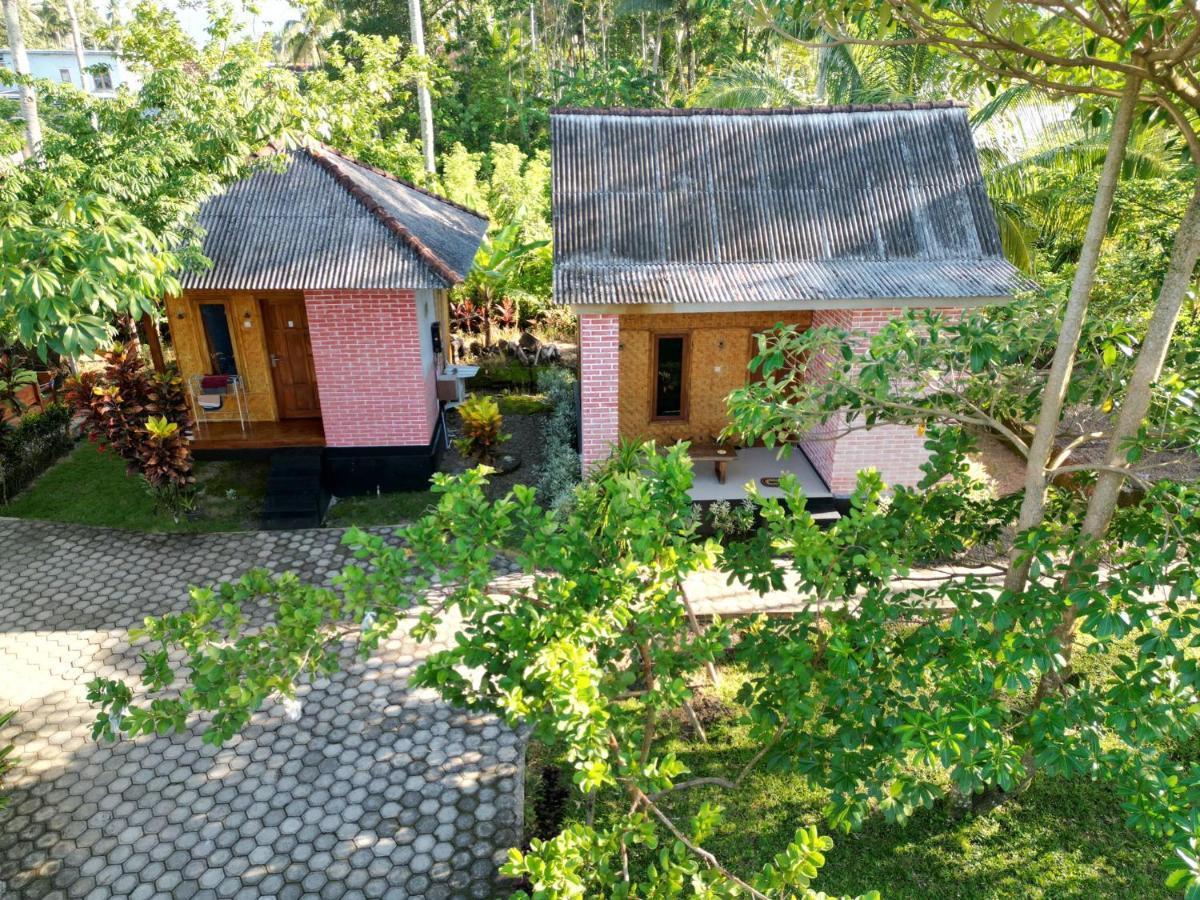 Adventure Turtle Homestay Meru Betiri Sarungan Екстериор снимка