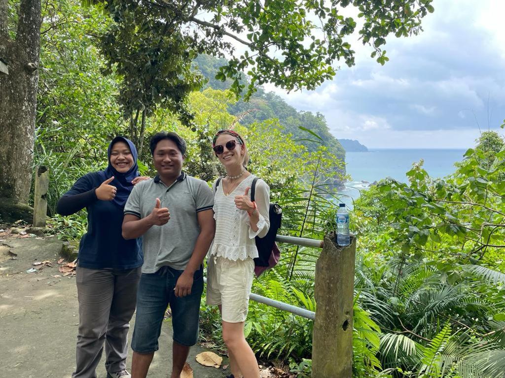 Adventure Turtle Homestay Meru Betiri Sarungan Екстериор снимка