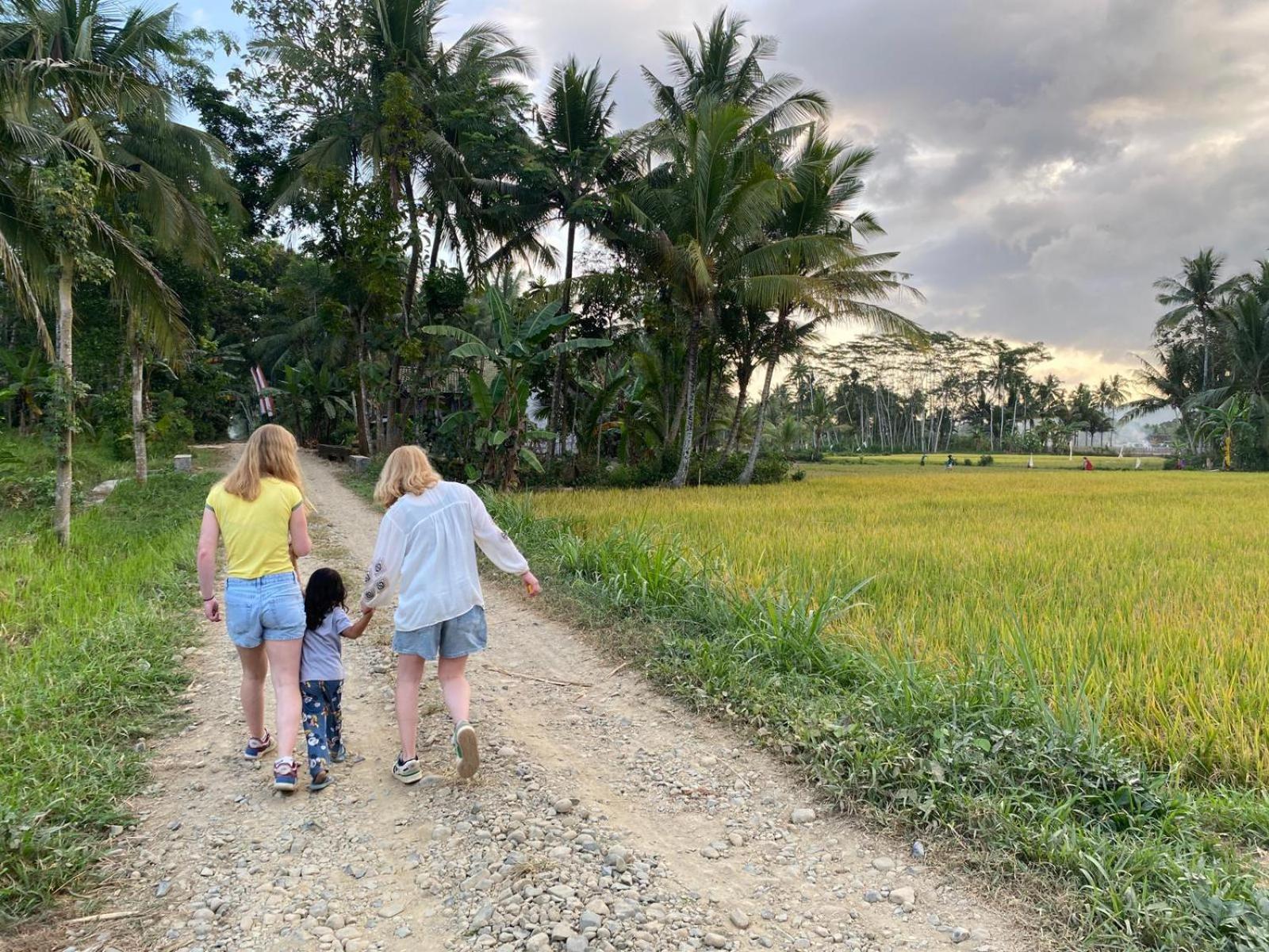 Adventure Turtle Homestay Meru Betiri Sarungan Екстериор снимка